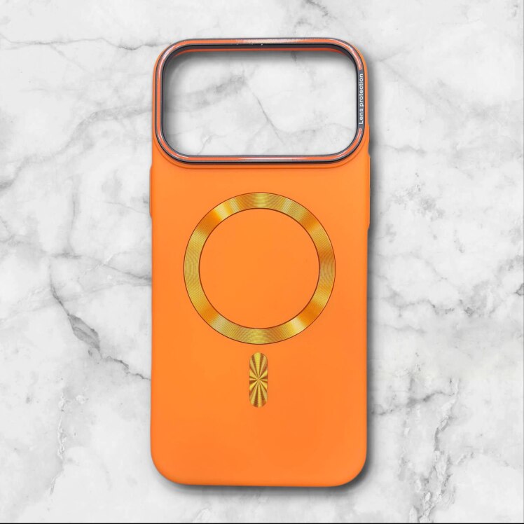 قاب ایفون iPhone17promax مگ‌سیف کربن با فریم فلزی لنز رنگ نارنجی – یونیک کیس 