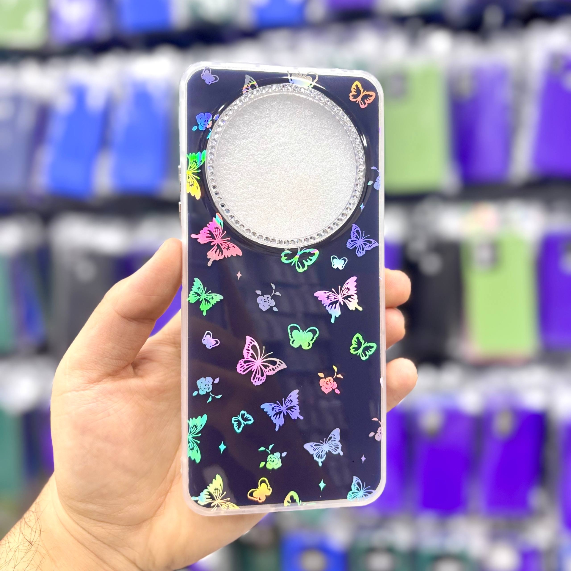  قاب شیائومیredmipococ75 پروانه‌ای نگین‌دار هولوگرامی رنگ مشکی – یونیک کیس 