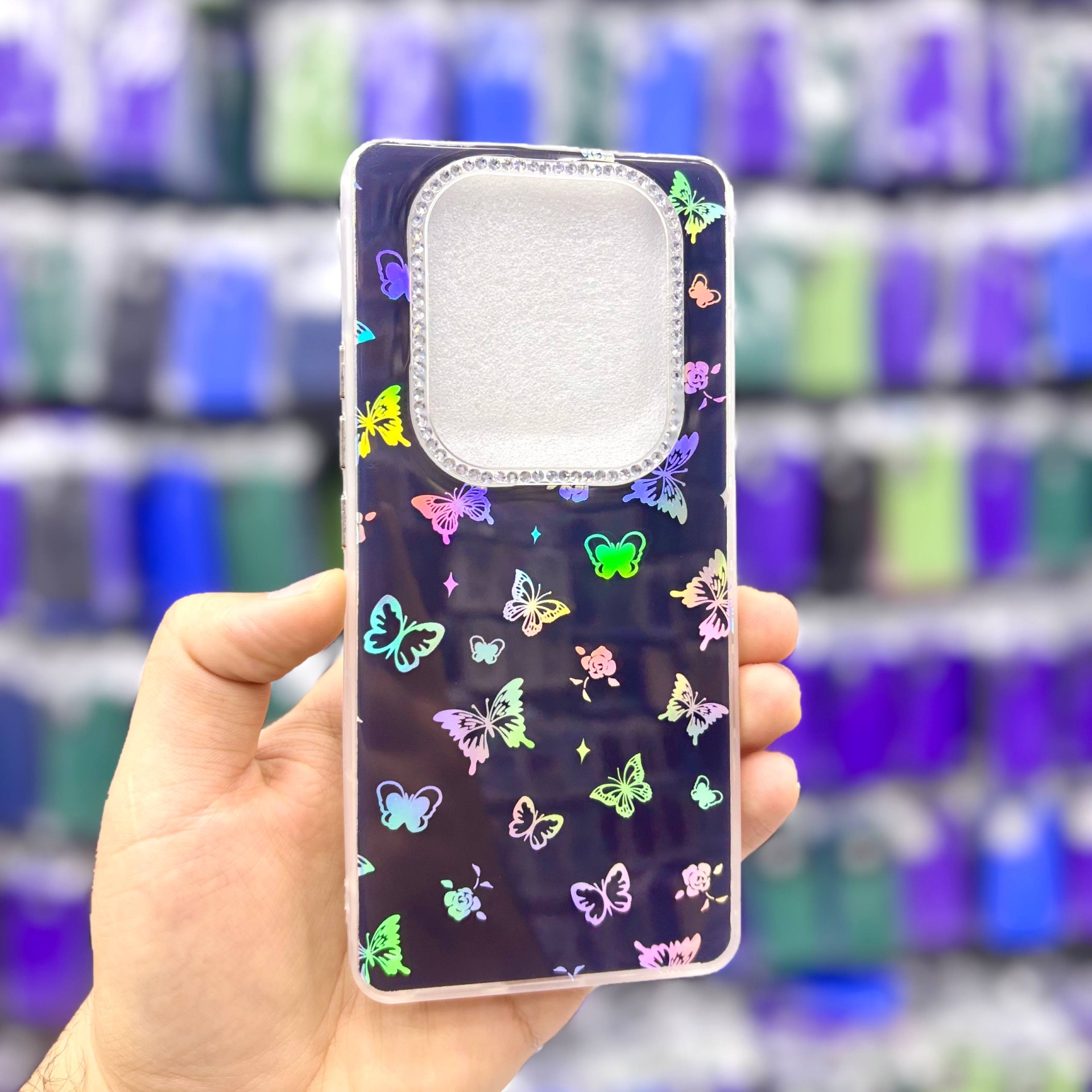  قاب شیائومیredminote14pro4g پروانه‌ای نگین‌دار هولوگرامی رنگ مشکی – یونیک کیس 