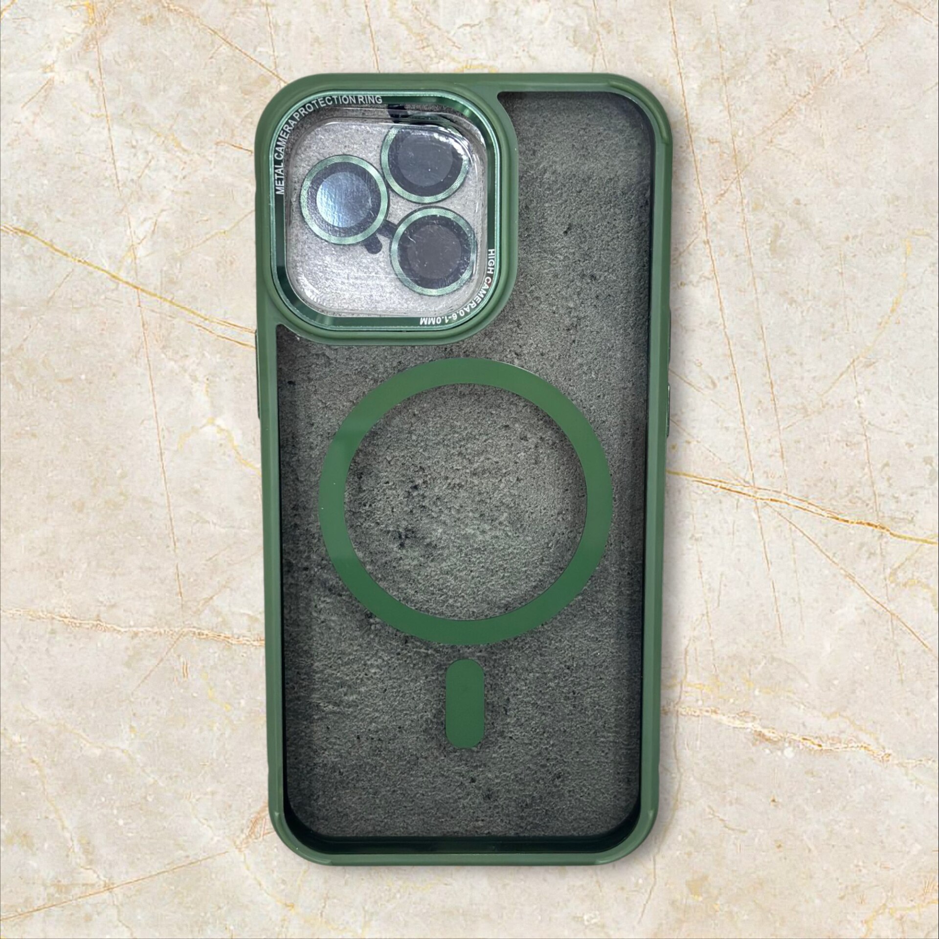 قاب آیفون iPhone16PROMAX مگ سیف مات با محافظ لنز فلزی رنگ سبز – یونیک کیس